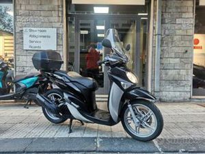 YAMAHA XENTER 125