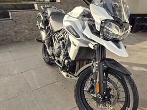 TRIUMPH TIGER 1200 XCA AB 2018 VOLLAUSSTATTUNG TOPGEPFLE