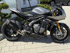 TRIUMPH SPEED TRIPLE 1200 RR EDITION BREITLING NR. 18/27