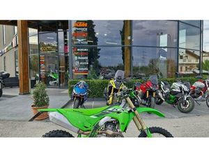 VENDO KAWASAKI KX 250 X (2025) USATA A CHIETI (CODICE 9872150) - MOTO.IT