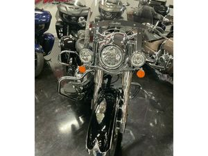 2016 INDIAN MOTORCYCLE SPRINGFIELD™