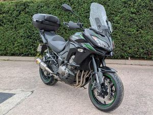 KAWASAKI VERSYS 1000 - 2018 18 - TOPBOX - AKRAPOVIC