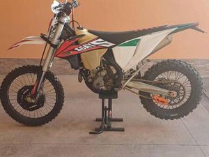 VENDO KTM 250 EXC SIX DAYS (2017) USATA A ALATRI (CODICE 9872384) - MOTO.IT