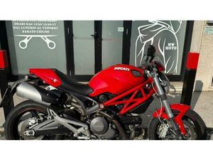 VENDO DUCATI MONSTER 696 PLUS (2007 - 14) USATA A SACILE (CODICE 9872089) - MOTO.IT