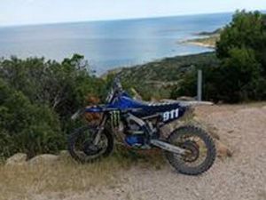 YAMAHA YZF 250