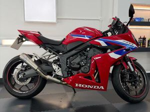 HONDA CBR650R E-CLUTCH SUPER SPORTS PETROL MANUAL EURO 5 (95 PS) 649 CC