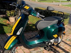 VESPA SPRINT 50 4T RACING SIXTIES SONDERMODELL