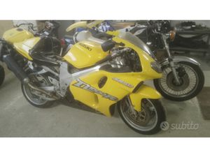 SUZUKI TL 1000 R