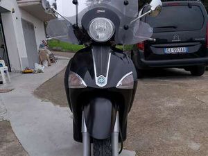 PIAGGIO LIBERTY 125 NERO