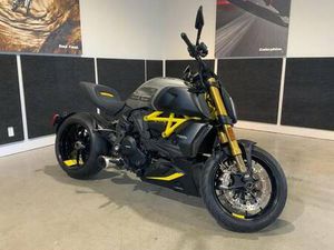 2022 DUCATI DIAVEL 1260 S BLACK AND STEEL