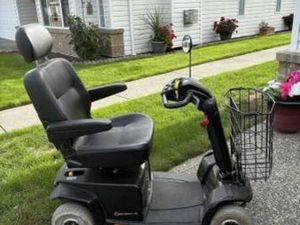 MOBILITY SCOOTER CELEBRITY LR BLACK