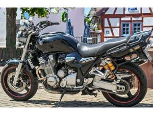 YAMAHA XJR 1300