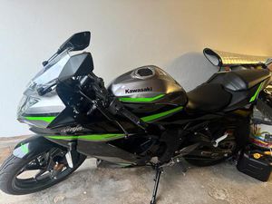 KAWASAKI NINJA 125 WIE NEU MIT GARANTIE