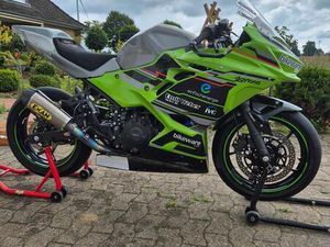 KAWASAKI NINJA 400 RACEBIKE, RENNMOTORRAD, RENNSTRECKE