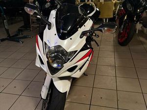 SUZUKI GSXR 1000 K5