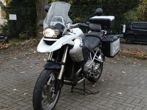 BMW 1200 GS (MIT TIEFERLEGUNG, KOFFERN, TOPCASE)