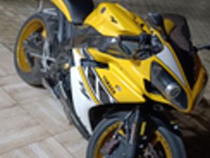 YAMAHA R1 REPLICA LAGUNA SECA