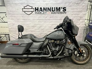 2022 HARLEY-DAVIDSON® STREET GLIDE® ST GUNSHIP GRAY FLHXST