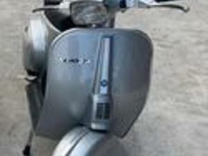 VESPA 50 SPECIAL