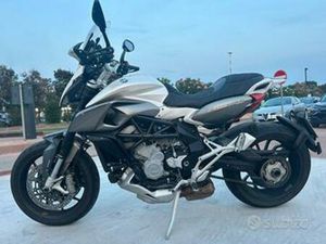 MV AGUSTA STRADALE 800 2017