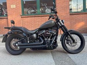 HARLEY-DAVIDSON SOFTAIL STREET BOB