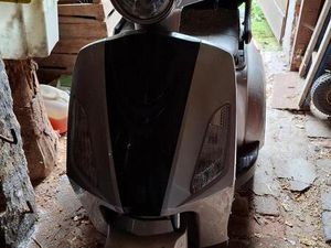 ECONELO 3-RAD ELEKTRO-ROLLER 25 KM/H – GEPFLEGT, FAHRBEREIT