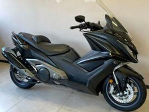 KYMCO AK 550