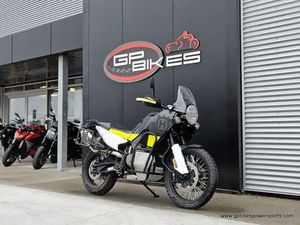 2022 HUSQVARNA NORDEN 901