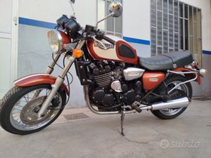TRIUMPH LEGEND