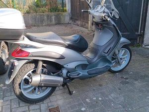PIAGGIO BEVERLY 125 ROLLER BJ 2005 B196