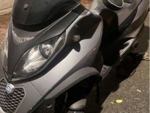 PIAGGIO MP3 300