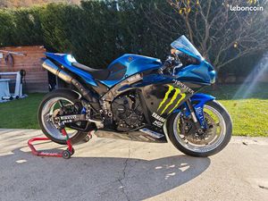 YAMAHA R1 CROSSPLANE 2013