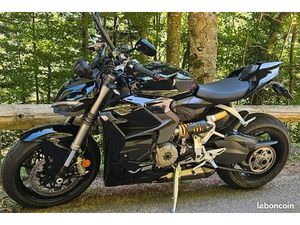 DUCATI STREETFIGHTER V2