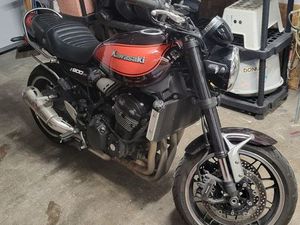 Z900RS