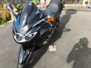 TRIUMPH 1050 SPRINT ST