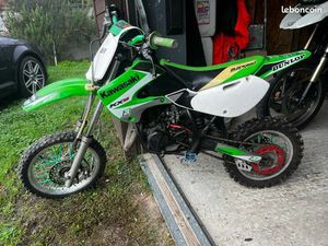 65 KX DE 2011 BON ÉTAT