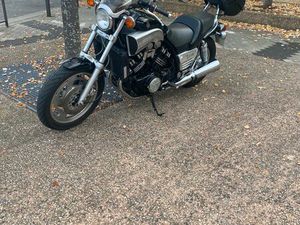 TRES BEAU V-MAX DE 1992 89000KM TOUT D'ORIGINE