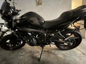 YAMAHA FZ6 - 2008