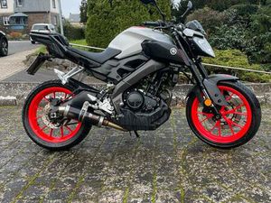 YAMAHA MT 125