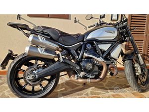 DUCATI SCRAMBLER 1100 DARK PRO