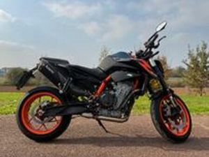 KTM 890 DUKE R- 2023