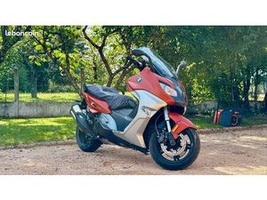 BMW C650 SPORT PACK HIGHLINE – 1ÈRE MAIN – ENTRETIENS 100% BMW – TRÈS BON ÉTAT ?