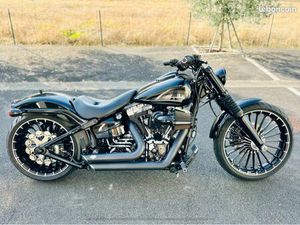 BREAKOUT 2017, FULL BLACK, 11 500 KM