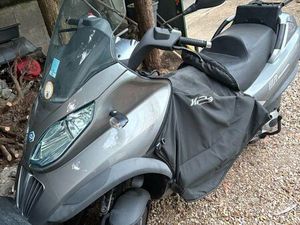 PIAGGIO MP3 300 LT 2010