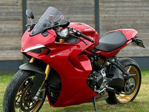 DUCATI SUPERSPORT 950S