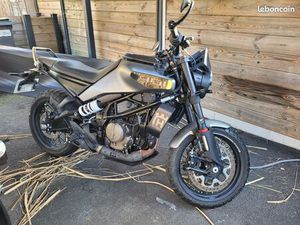 HUSQVARNA SVARTPILEN 401