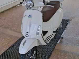 VESPA PRIMAVERA 50