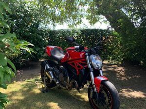 DUCATI MONSTER 821