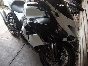 ② KAWAZAKI ZZR 1400 UNIEK