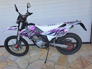 4T 125 CC LC EURO3_TIEFERGELEGT